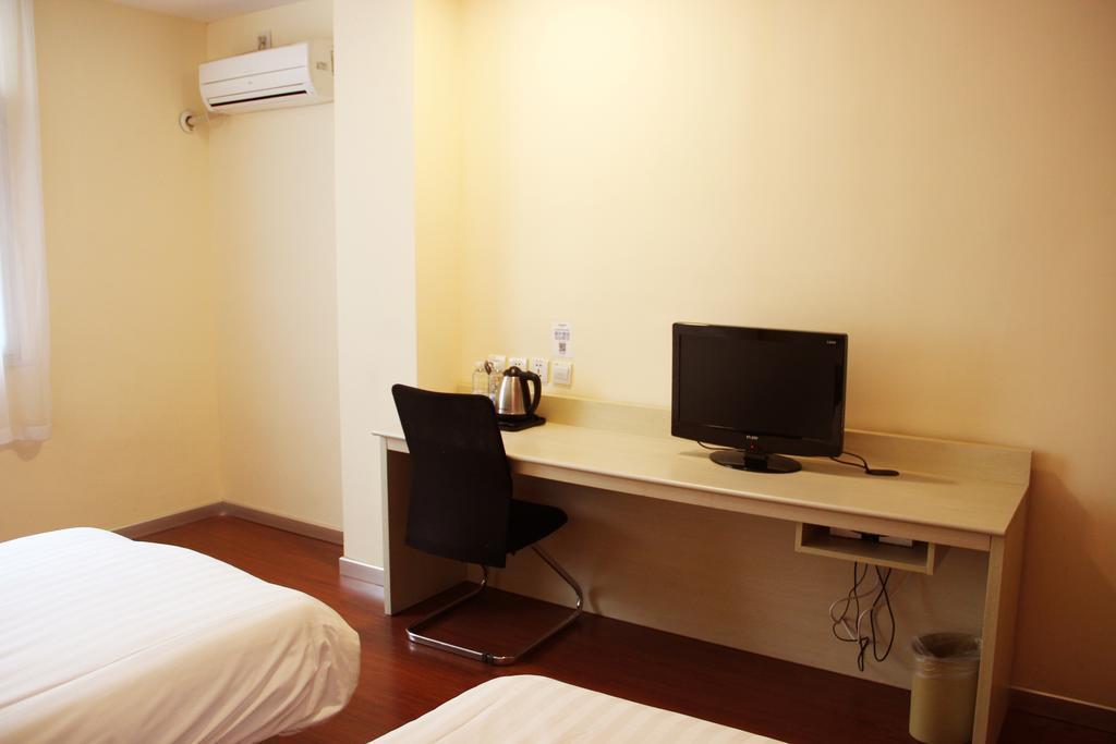Hanting Express Shanghai Songjiang North Renmin Road Room photo